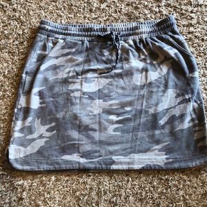 Maurices skirt camouflage size XL